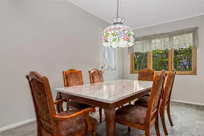 142 Elkton Lane, North Babylon, NY 11703 - Photo 8