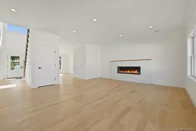 72 Cypress Lane, Westbury, NY 11590 - Photo 8