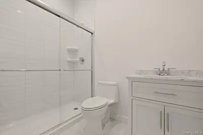 72 Cypress Lane, Westbury, NY 11590 - Photo 28