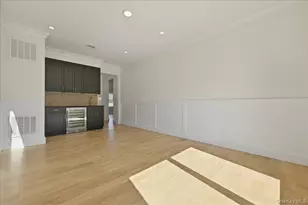 72 Cypress Ln, Westbury, NY 11590 - Photo 4