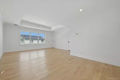 72 Cypress Lane, Westbury, NY 11590 - Photo 18