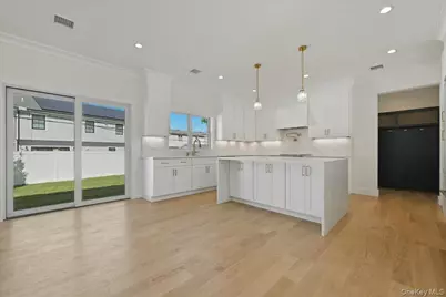 72 Cypress Lane, Westbury, NY 11590 - Photo 12