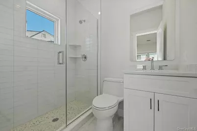 72 Cypress Lane, Westbury, NY 11590 - Photo 18