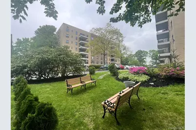 35 Stewart #601, Mount Kisco, NY 10549 - Photo 2