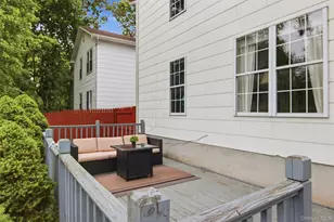 23 Woodside Ave, Port Jefferson, NY 11777 - Photo 24