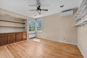 36 Barrington St, Westbury, NY 11590 - Photo 10
