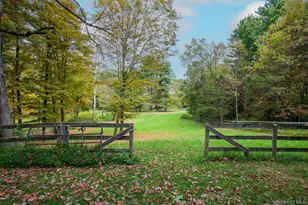 929 Centre Rd, Rhinebeck, NY 12580 - Photo 38