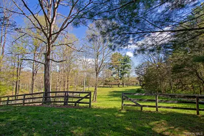 929 Centre Road, Rhinebeck, NY 12580 - Photo 40