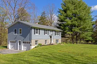 929 Centre Rd, Rhinebeck, NY 12580 - Photo 2