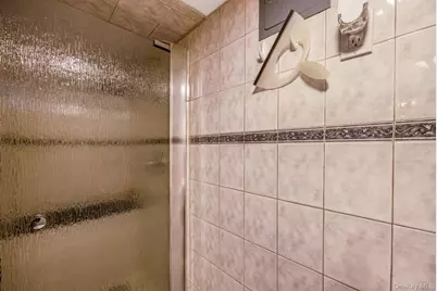 88-68 Commonwealth Boulevard, Bellerose, NY 11426 - Photo 22