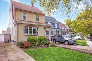 88-68 Commonwealth Blvd, Bellerose, NY 11426 - Photo 2