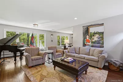 19 Skyview Drive, Armonk, NY 10504 - Photo 4