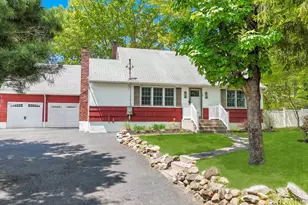 183 Dogwood Dr, Wading River, NY 11792 - Photo 4