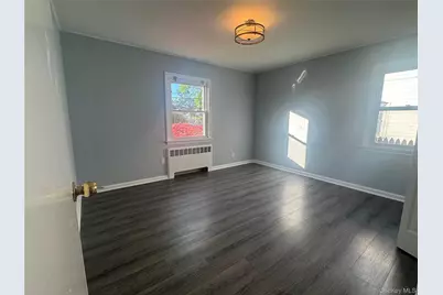 121 Sheridan Avenue, Williston Park, NY 11596 - Photo 12