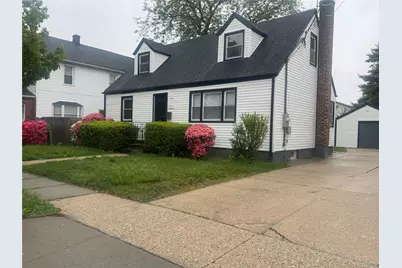 121 Sheridan Avenue, Williston Park, NY 11596 - Photo 2