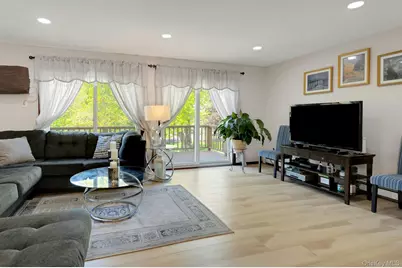 18 Scenic Circle #18, Croton on Hudson, NY 10520 - Photo 4