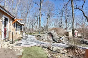 31 Hemlock Hill Ln, Montebello, NY 10901 - Photo 8