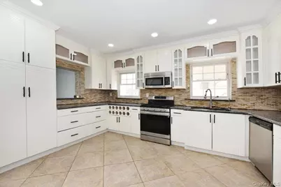 7627 175th Street, Fresh Meadows, NY 11366 - Photo 12