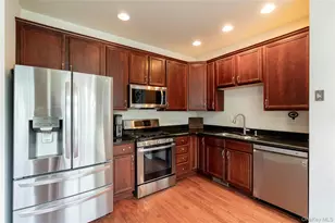 908 Huntington Dr, Fishkill, NY 12524 - Photo 4
