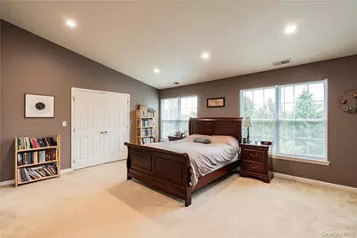 908 Huntington Drive, Fishkill, NY 12524 - Photo 10