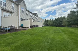 908 Huntington Dr, Fishkill, NY 12524 - Photo 28