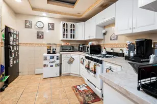 1392 Commonwealth Ave, Bronx, NY 10472 - Photo 8