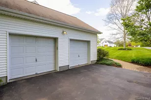 76 Rockledge Dr, Pleasant Valley, NY 12569 - Photo 30