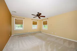 76 Rockledge Dr, Pleasant Valley, NY 12569 - Photo 18