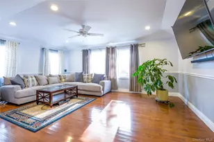 752 Kensington Ct, Westbury, NY 11590 - Photo 12