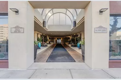 360 Shore Road #2G, Long Beach, NY 11561 - Photo 2