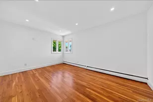 8 White Birch Ln, Commack, NY 11725 - Photo 12
