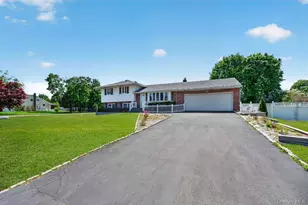 8 White Birch Ln, Commack, NY 11725 - Photo 4