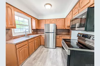 137 Baybright Drive E, Shirley, NY 11967 - Photo 6