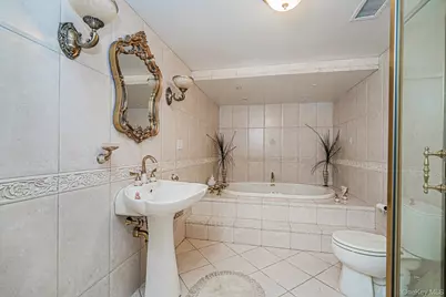 29 S Drum Street, New York, NY 10309 - Photo 24