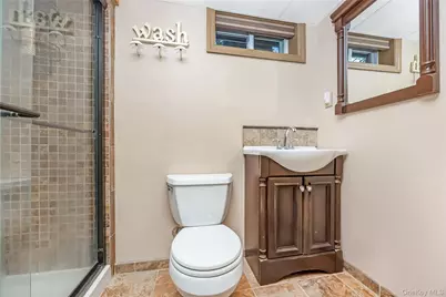 45 Beecher Avenue, East Islip, NY 11730 - Photo 20