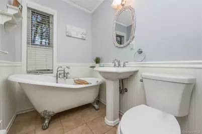 45 Beecher Avenue, East Islip, NY 11730 - Photo 14