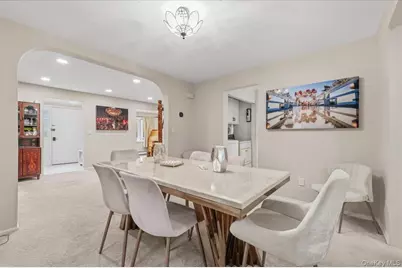 20 School House Lane, Syosset, NY 11791 - Photo 10