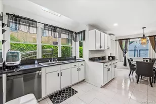 20 School House Ln, Syosset, NY 11791 - Photo 14