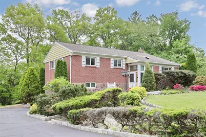 34 E Allison Avenue, Pearl River, NY 10965 - Photo 2