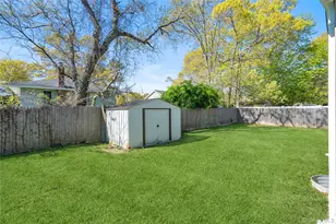 82 Robinwood Dr, Mastic Beach, NY 11951 - Photo 22