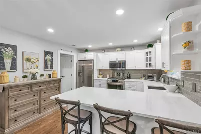 6 Magnolia Lane, Smithtown, NY 11787 - Photo 12