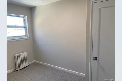 260-18 75th Avenue #1st fl, Glen Oaks, NY 11004 - Photo 10