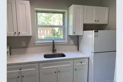 260-18 75th Avenue #1st fl, Glen Oaks, NY 11004 - Photo 6
