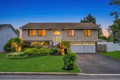 43 Hitching Post Lane, Glen Cove, NY 11542 - Photo 1