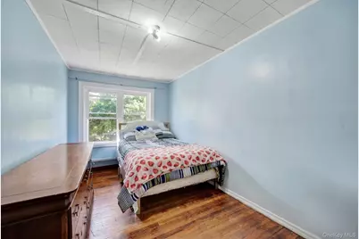 295 Washington Street, Hempstead, NY 11550 - Photo 10