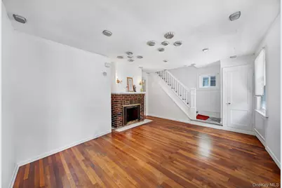 295 Washington Street, Hempstead, NY 11550 - Photo 2