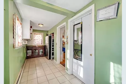 295 Washington Street, Hempstead, NY 11550 - Photo 6