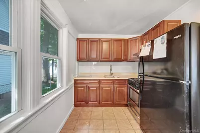 295 Washington Street, Hempstead, NY 11550 - Photo 4