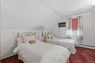 24 Spring Garden St, Valley Stream, NY 11580 - Photo 16