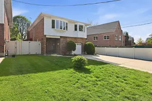47-18 Glenwood St, Little Neck, NY 11362 - Photo 2